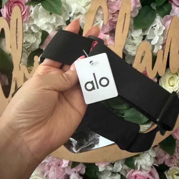 ALO Yoga Black Elastic Sport Visor - Picture 2 of 2